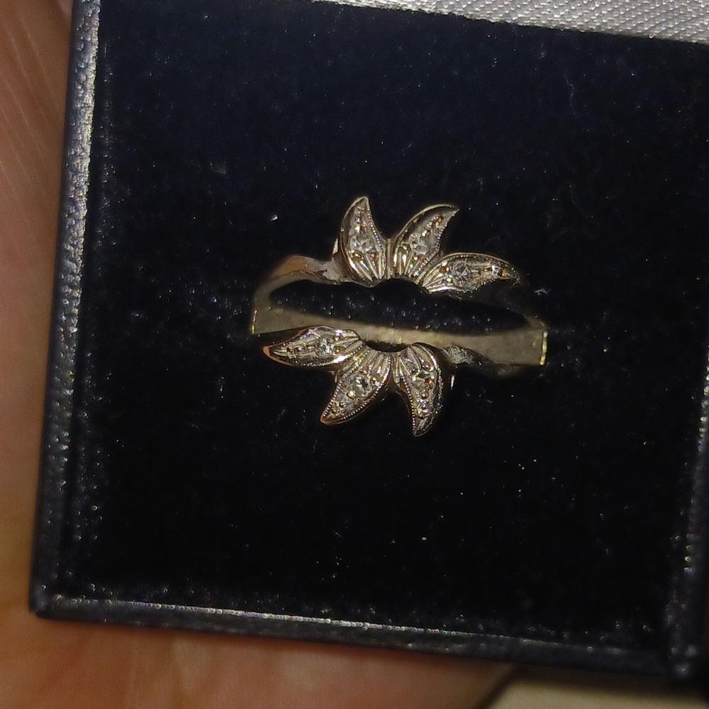 STUNNING VINTAGE ENGAGEMENT RING 😍💍💎💝💖 - Picture 14 of 17
